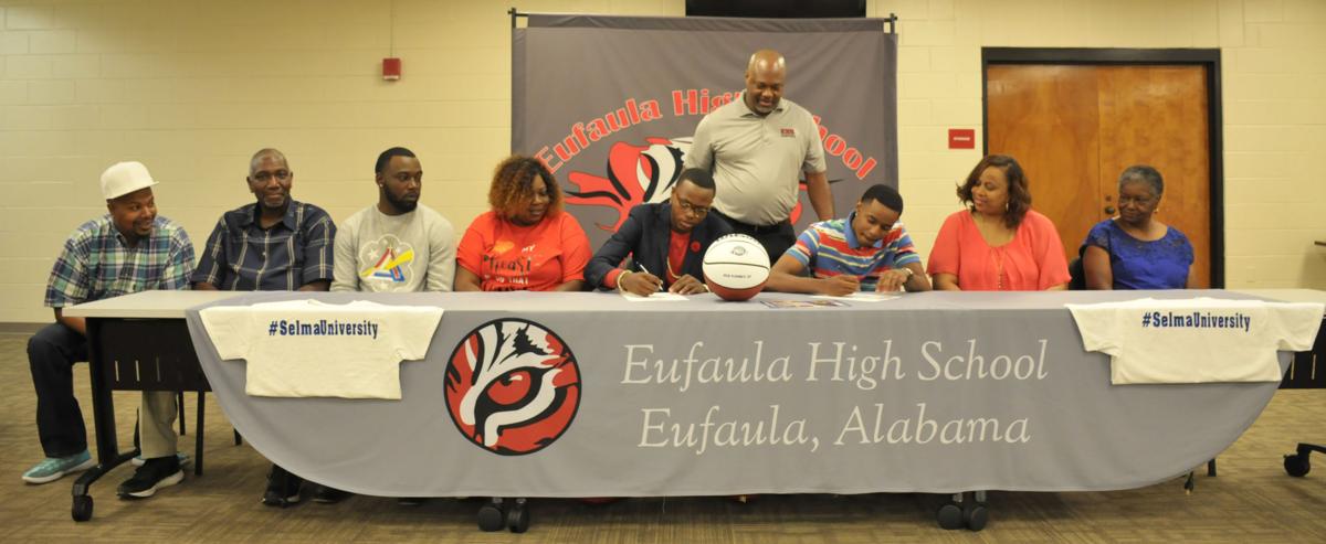 Pair Of Tigers Sign With Selma University Sports Dothaneagle Com