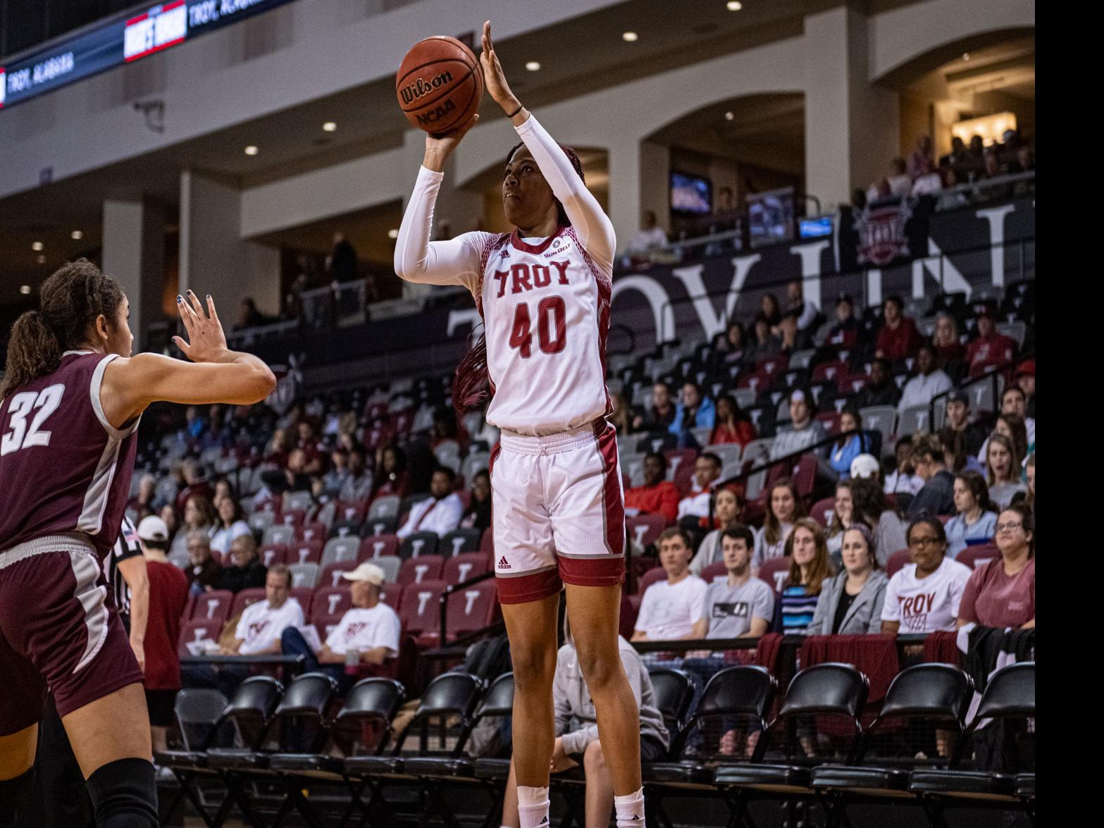 Troy Women S Basketball Team Breaks Program Wins Record With Victory At Little Rock Troy University Sports Dothaneagle Com