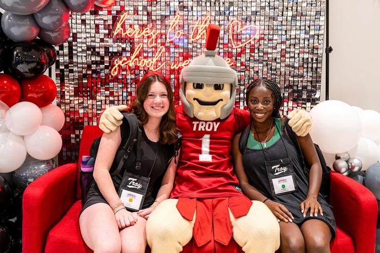 Troy University IMPACT welcomes new students to TROY