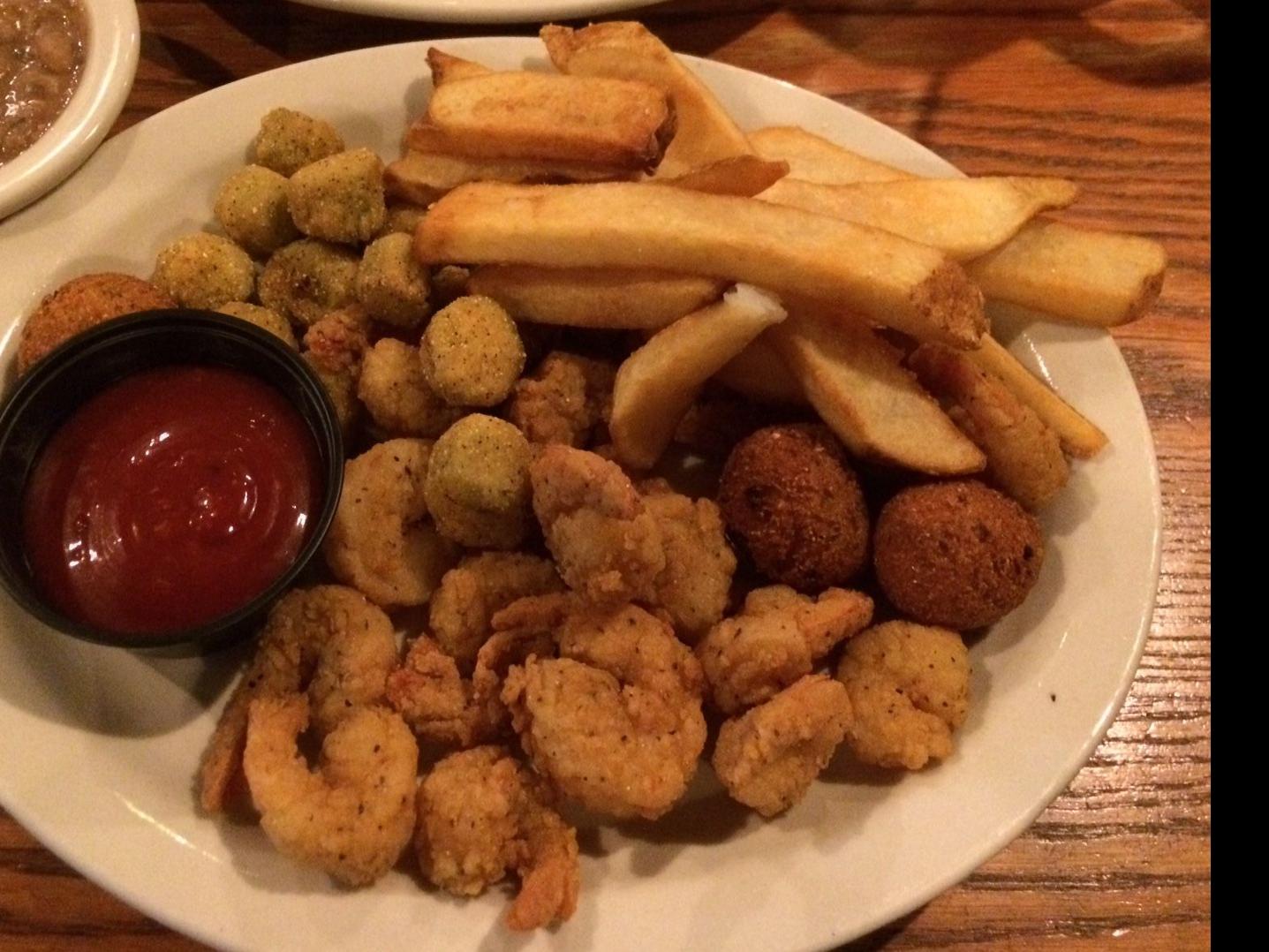 Cracker Barrel Serves Up Comfort Food Restaurant Reviews Dothaneagle Com I mentioned to the waitress that we were all ordering mashed potatoes, fried chicken, gravy and a biscuit. cracker barrel serves up comfort food