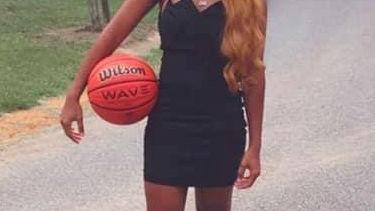 The Dothan Eagle - Tigers' Riley commits to Huntingdon image