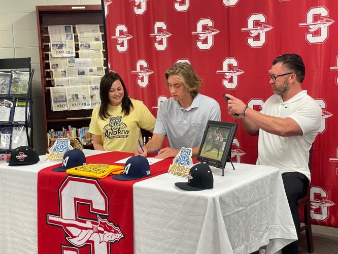 Baseball Standout Finds New Home - Clark College Athletics