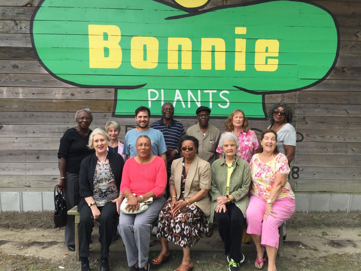 Homemakers tour plant farm News