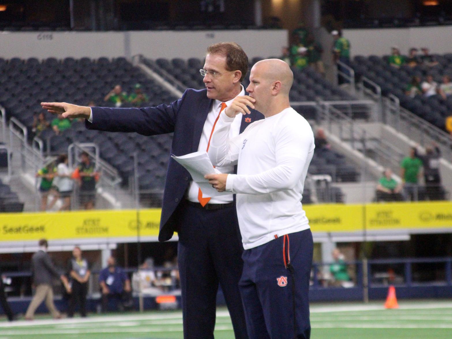Auburn Football Players Embrace At Home Workouts Amid Distancing