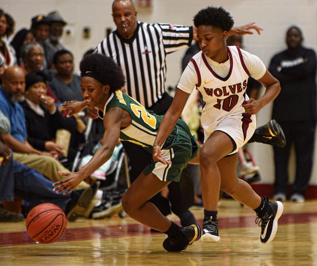 Dothan High Lady Wolves Basketball Team Advances To Southeast
