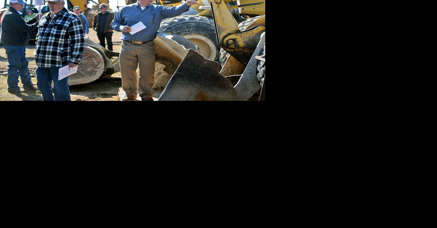 Deanco Auction hosting annual Farm and Construction equipment public