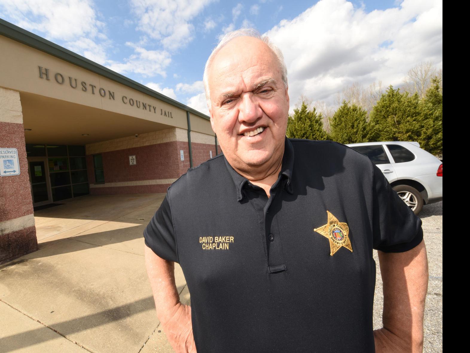 Chaplain At Houston County Jail Helps Encourage Inmates Local News Dothaneagle Com