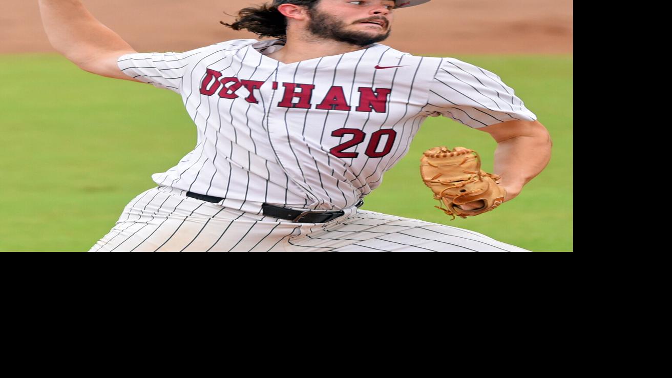 DothanEagle.com - Dothan sweeps doubleheader in Class 7A playoffs against Fairhope image