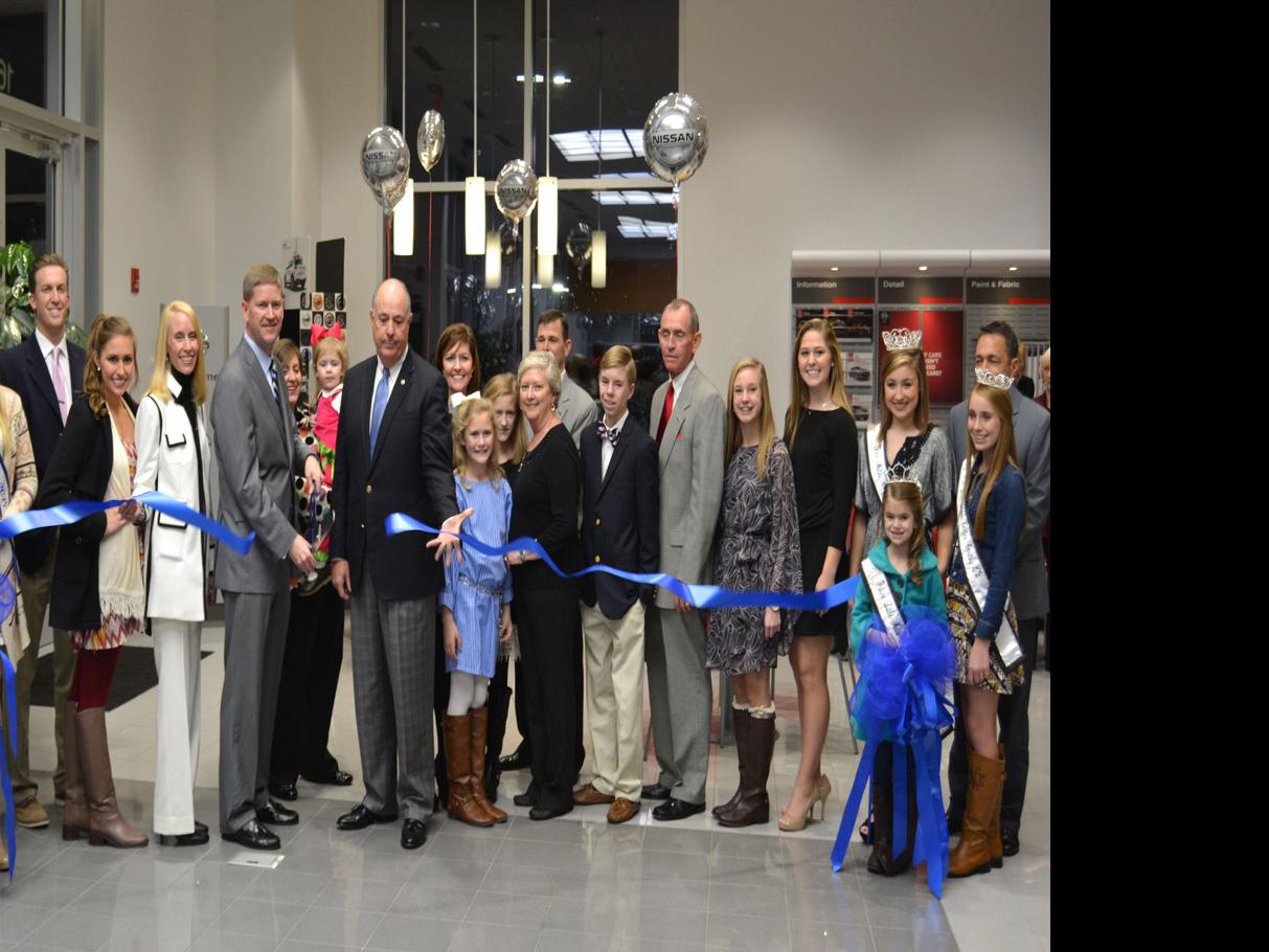 Mitchell Nissan Shows Off New Home News Dothaneagle Com