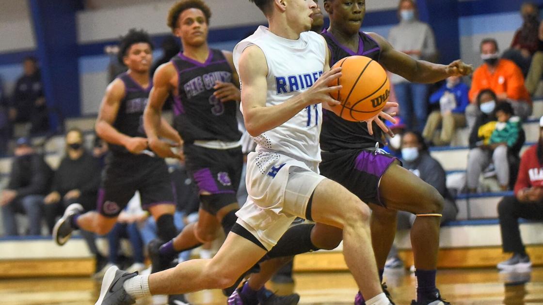 DothanEagle.com - Kadyn Mitchell powers Houston Academy over defending champion Pike County image