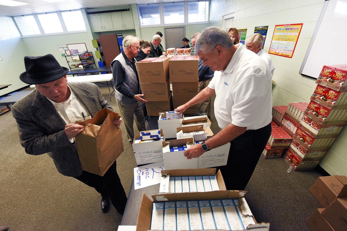 Rotary Club Members Delivering Christmas Cheer With Groceries For Home Cooked Meal Local News Dothaneagle Com Publix / kroger meal deals with coupon matchups.