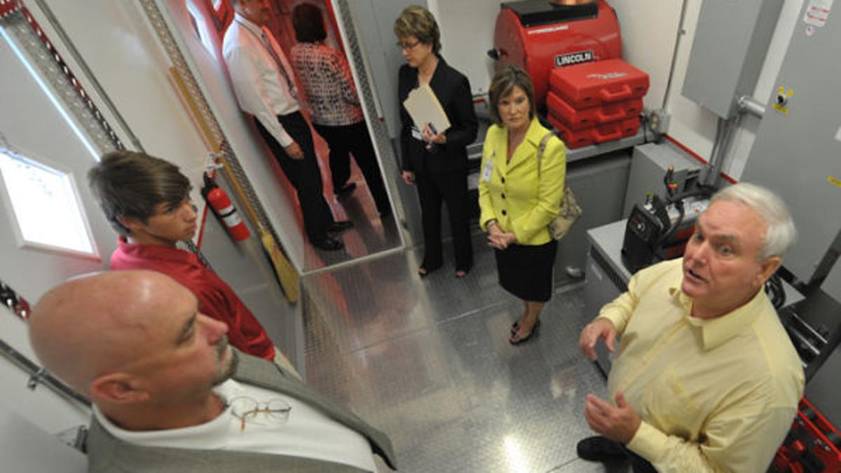Wallace Puts Mobile Welding Lab On Display Latest News Dothaneagle Com