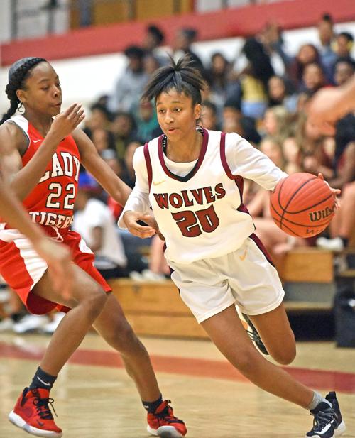 Dothan Wolves Basketball Player Brianna Reese Signs With Coastal