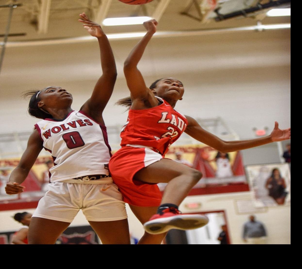 Late Run Sparks Dothan Wolves Basketball Team To Area Title Win