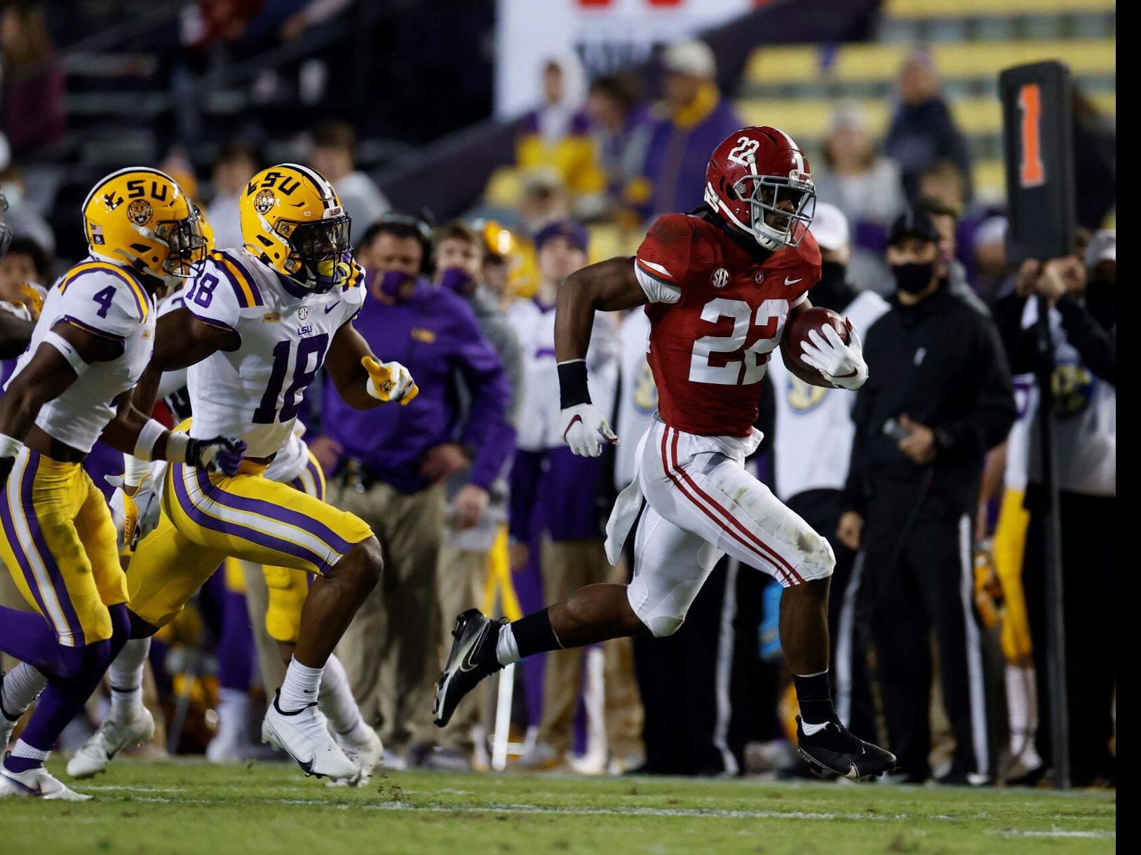 Mac Jones Devonta Smith Lead Alabama Rout Of Tigers Alabama Dothaneagle Com