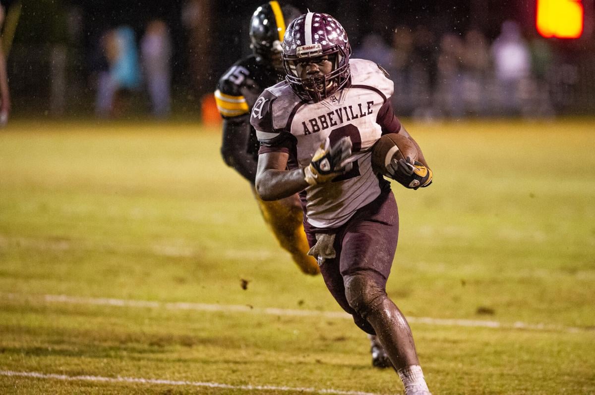 Abbeville football team on 'business trip' for Class 2A state title