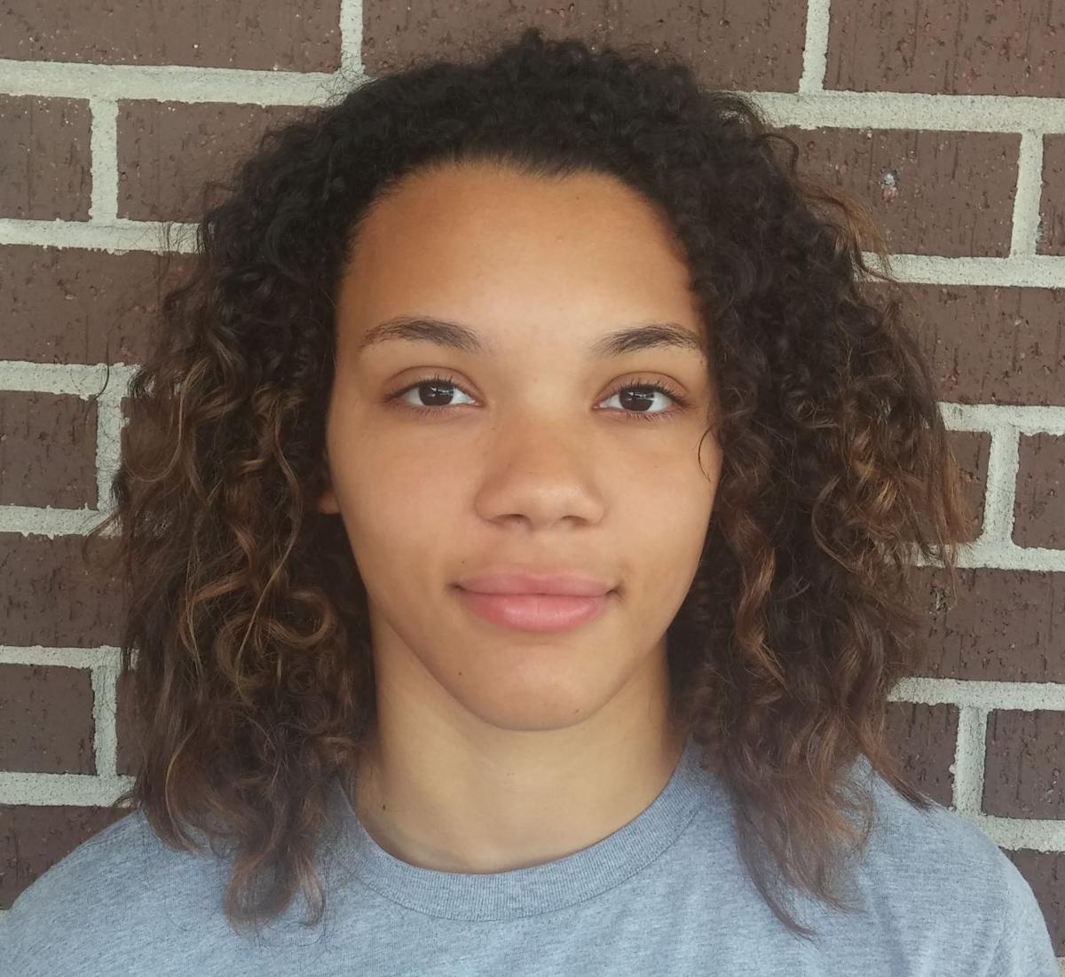 Northview's Chrislyn Whaley signs with Mobile track and field team