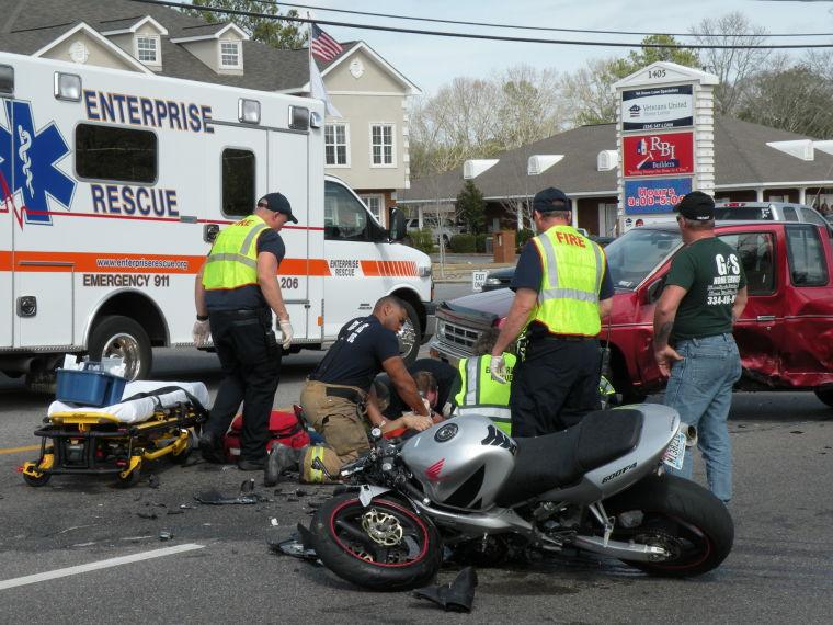 UPDATE Man dies in motorcycle accident