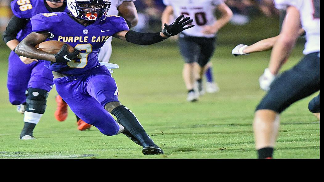 DothanEagle.com - Ariton holds off rival G.W. Long in classic battle of ranked teams image