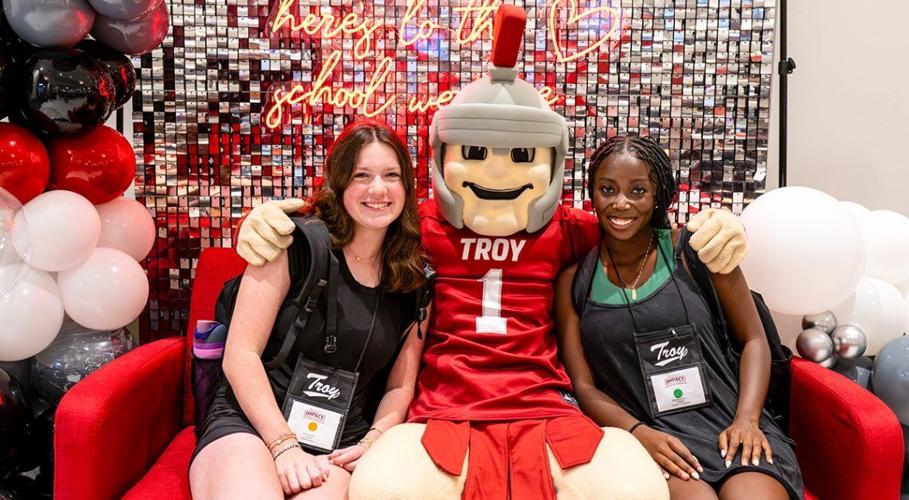 Troy University IMPACT welcomes new students to TROY