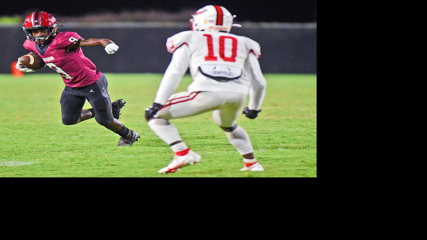 DothanEagle.com - Special teams TDs lead Dothan past Carroll image