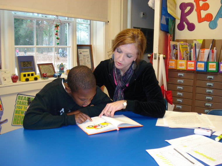 Teacher helps students better readers