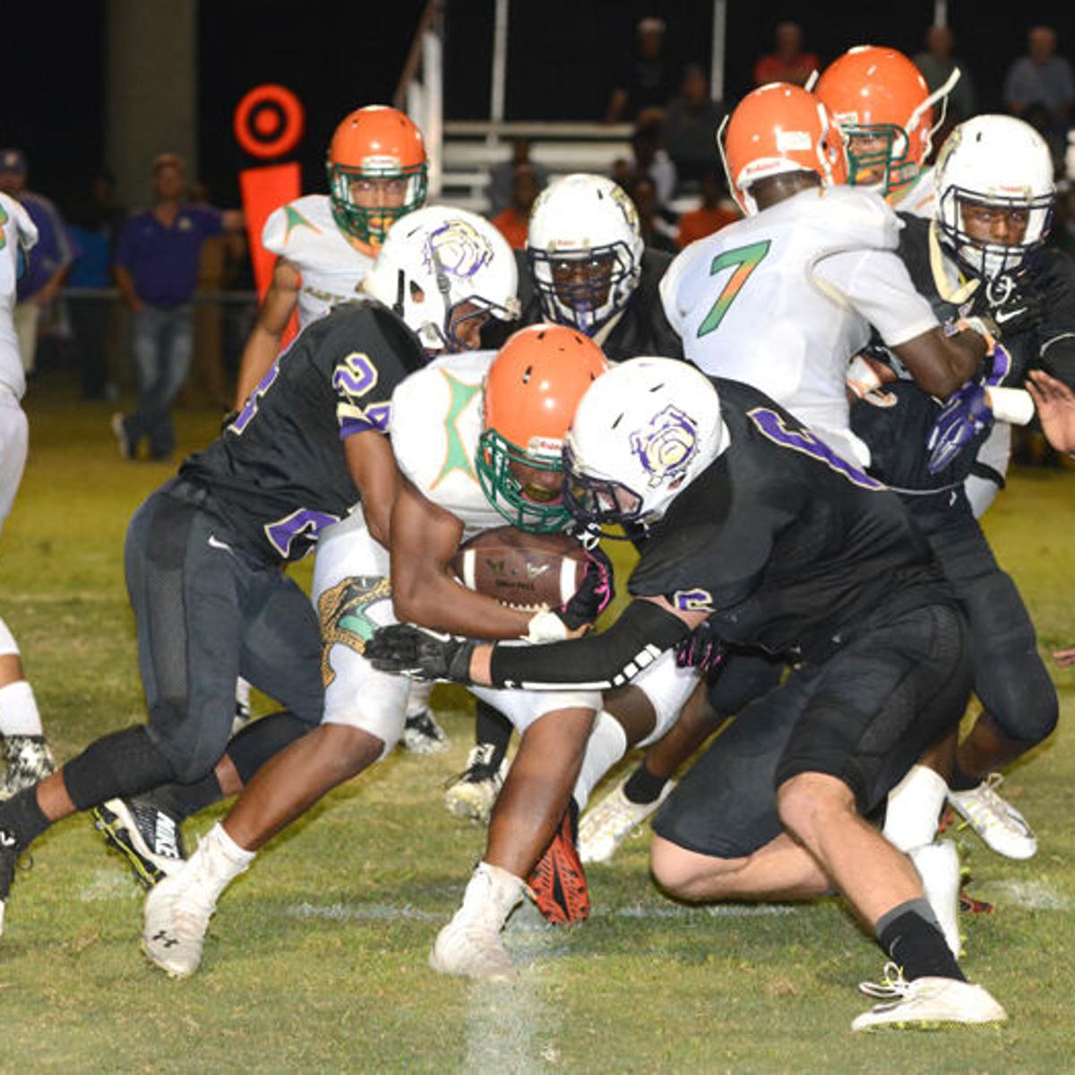 High School Football Marianna Ready For District Challenge