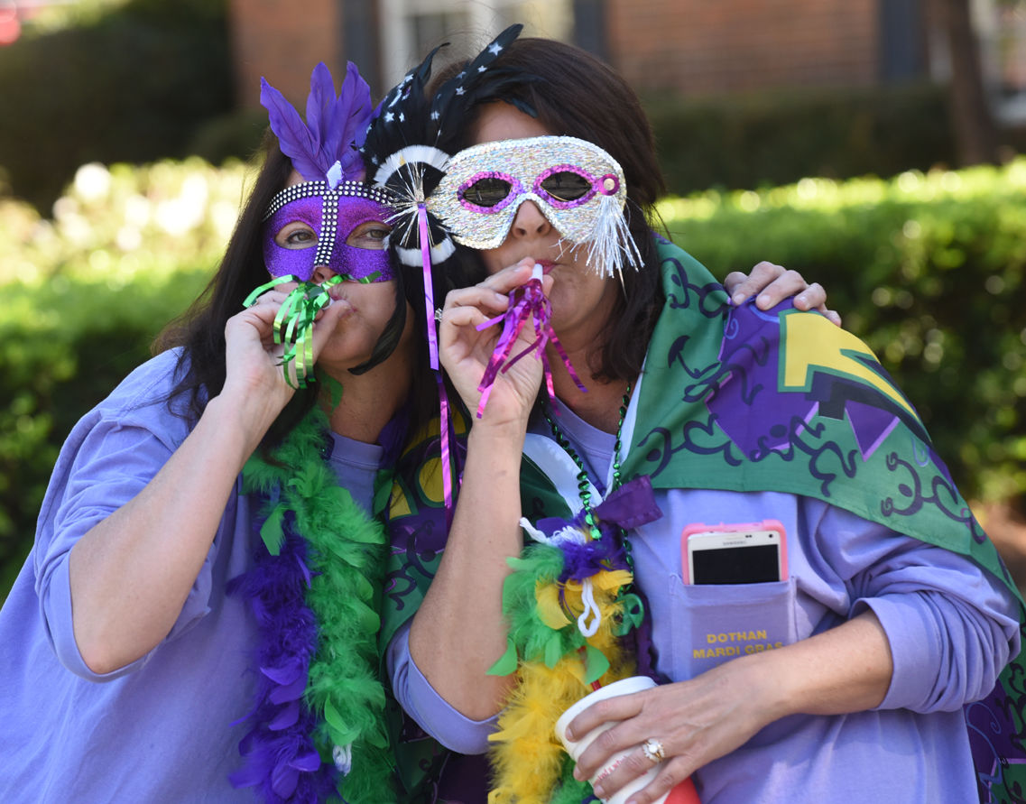 Dothan Mardi Gras parade still on; organizers keeping eye on weather