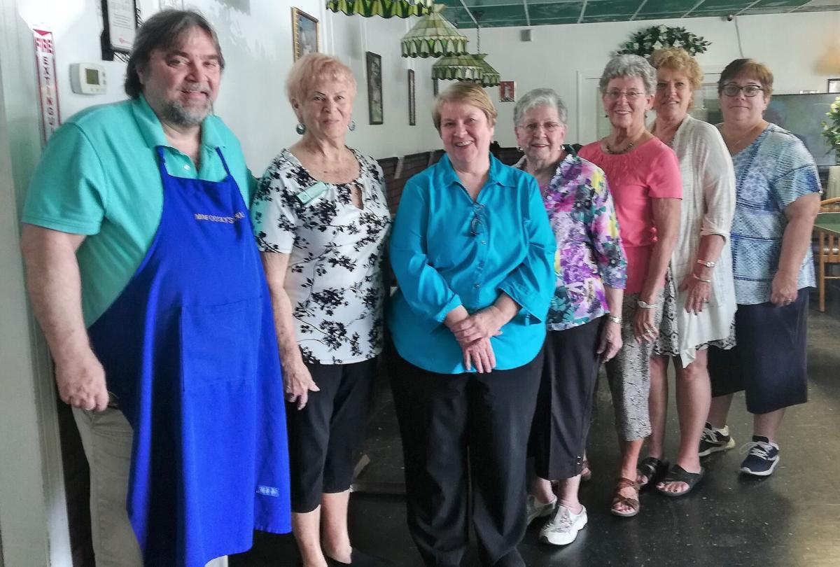 Luncheon Pilots celebrate birthdays
