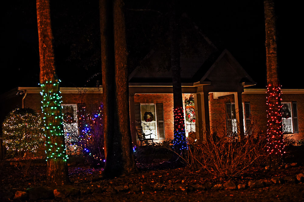 Christmas lights around Dothan Featured