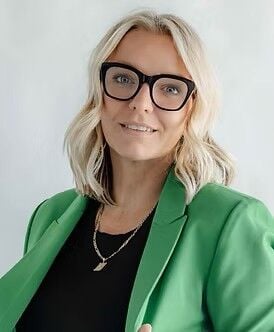 Amanda Simmons