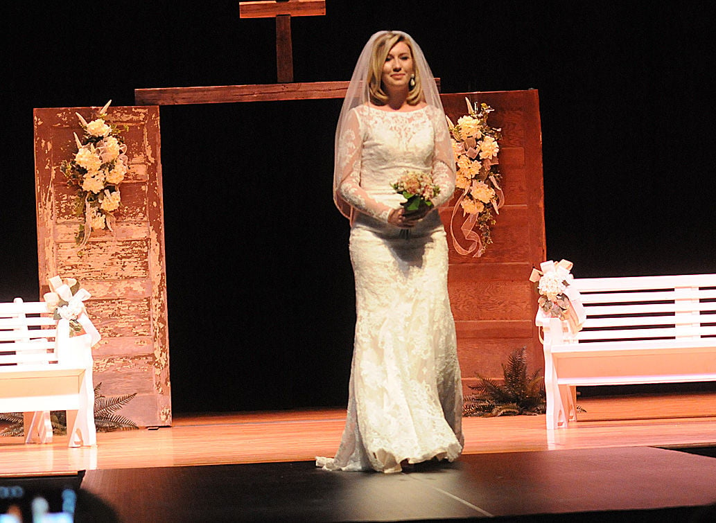 2015-dothan-eagle-bridal-extravaganza-news-dothaneagle