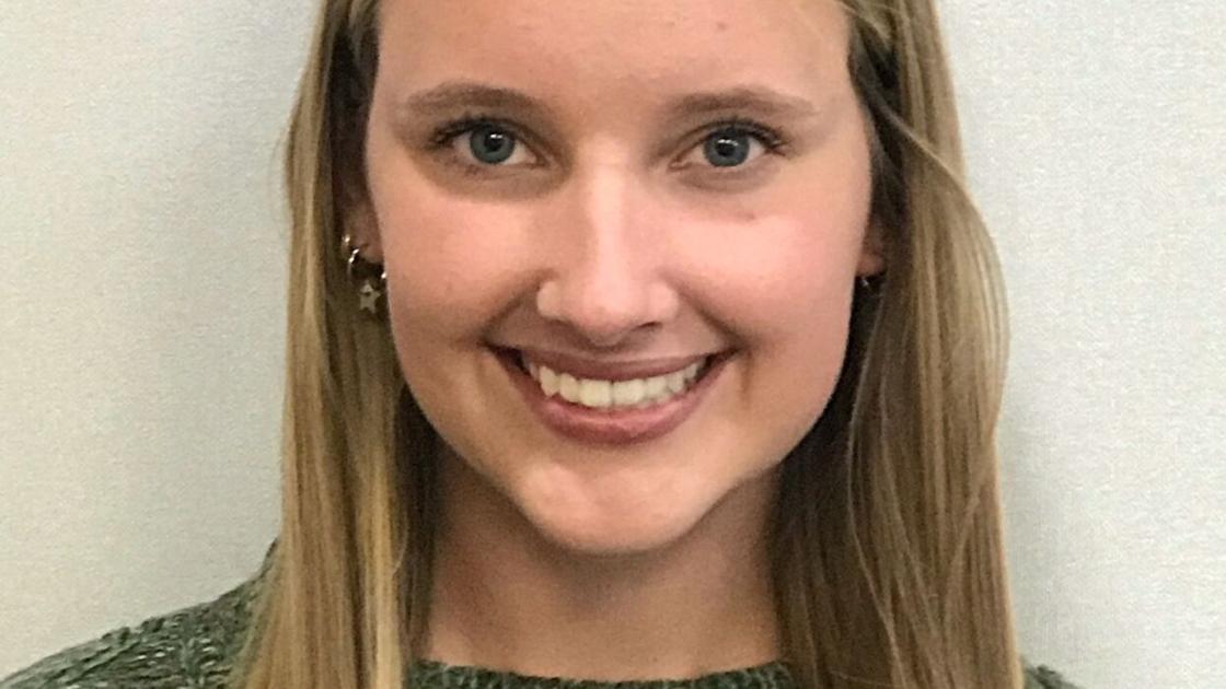 DothanEagle.com - Geneva softball player Pazley Lamb signs with ESCC image