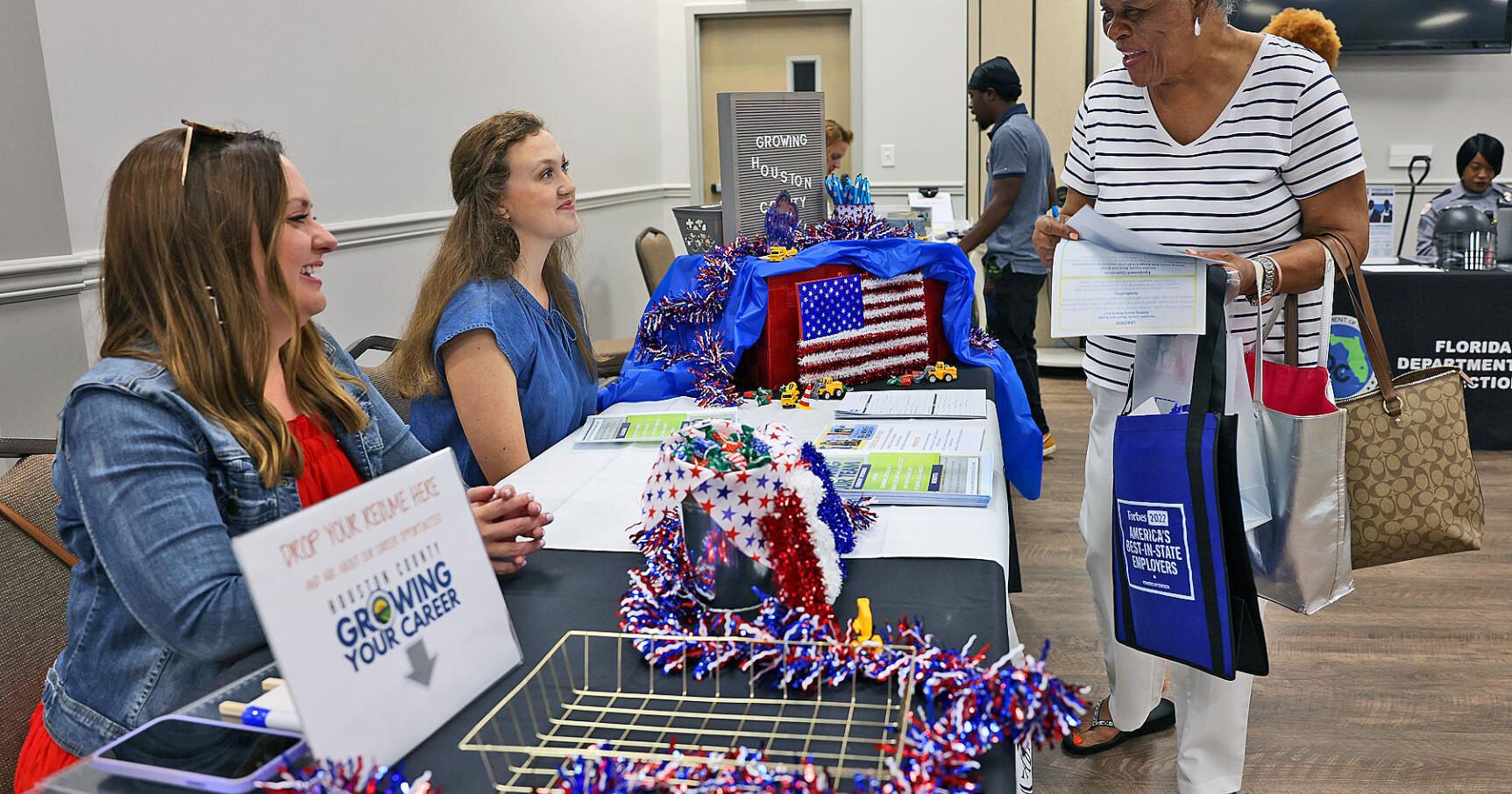 Hundreds turn out for Dothan Career Center's job fair - Vimarsana News