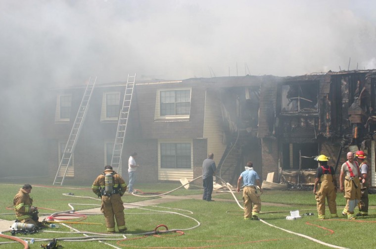Fire destroys Clio apartment building