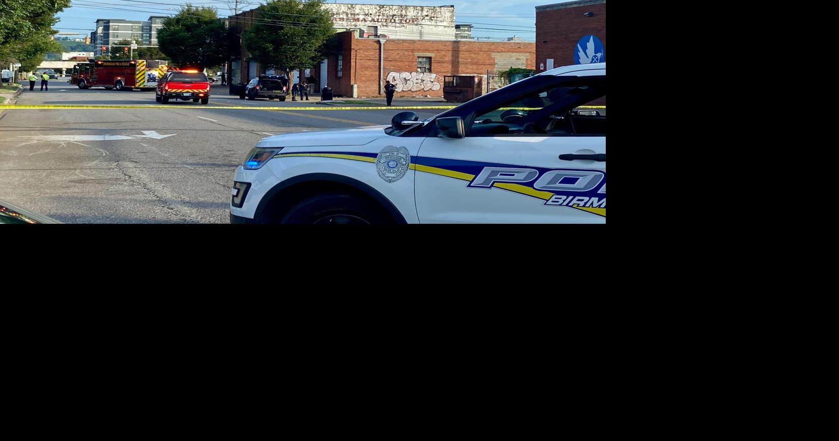 Barrage of gunfire in downtown Birmingham wounds 2; 1 critical as police search for suspect