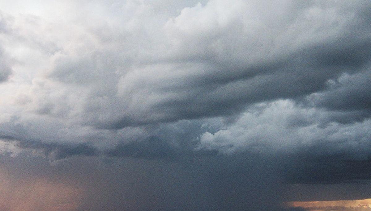 dot generic Storm generic