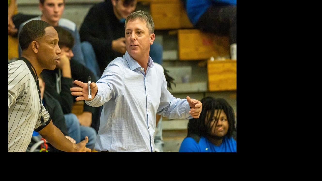 DothanEagle.com - Dothan native Edge new Ashford hoops coach; Lawrence takes over softball team image