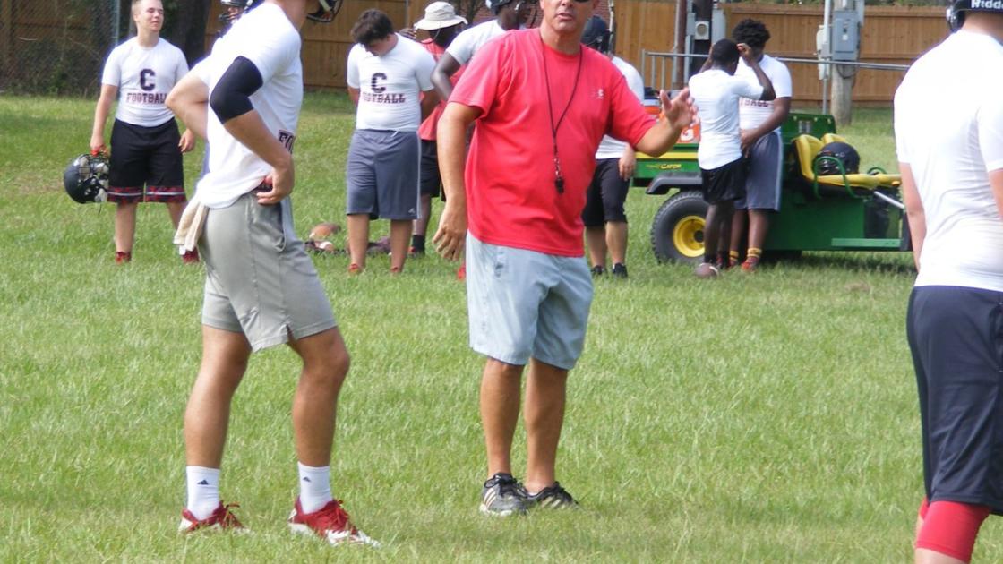 Dothan Eagle - Cottonwood head football coach John Gilmore leaving to become offensive coordinator at Smiths Station image