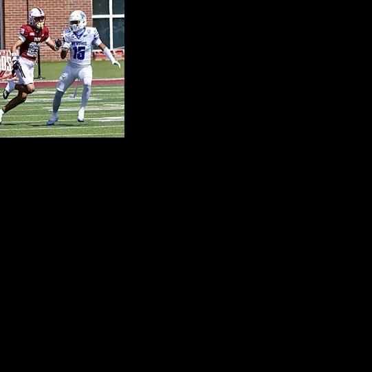 A member of the Memphis Tigers for the last three seasons, Ross entered the transfer portal on Christmas Eve.