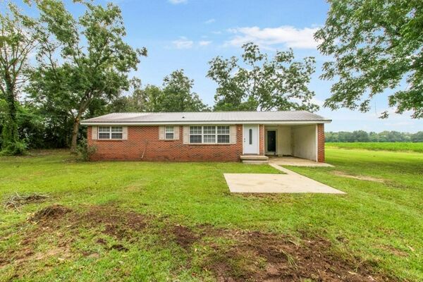 2 Bedroom Home in Newton - $99,900