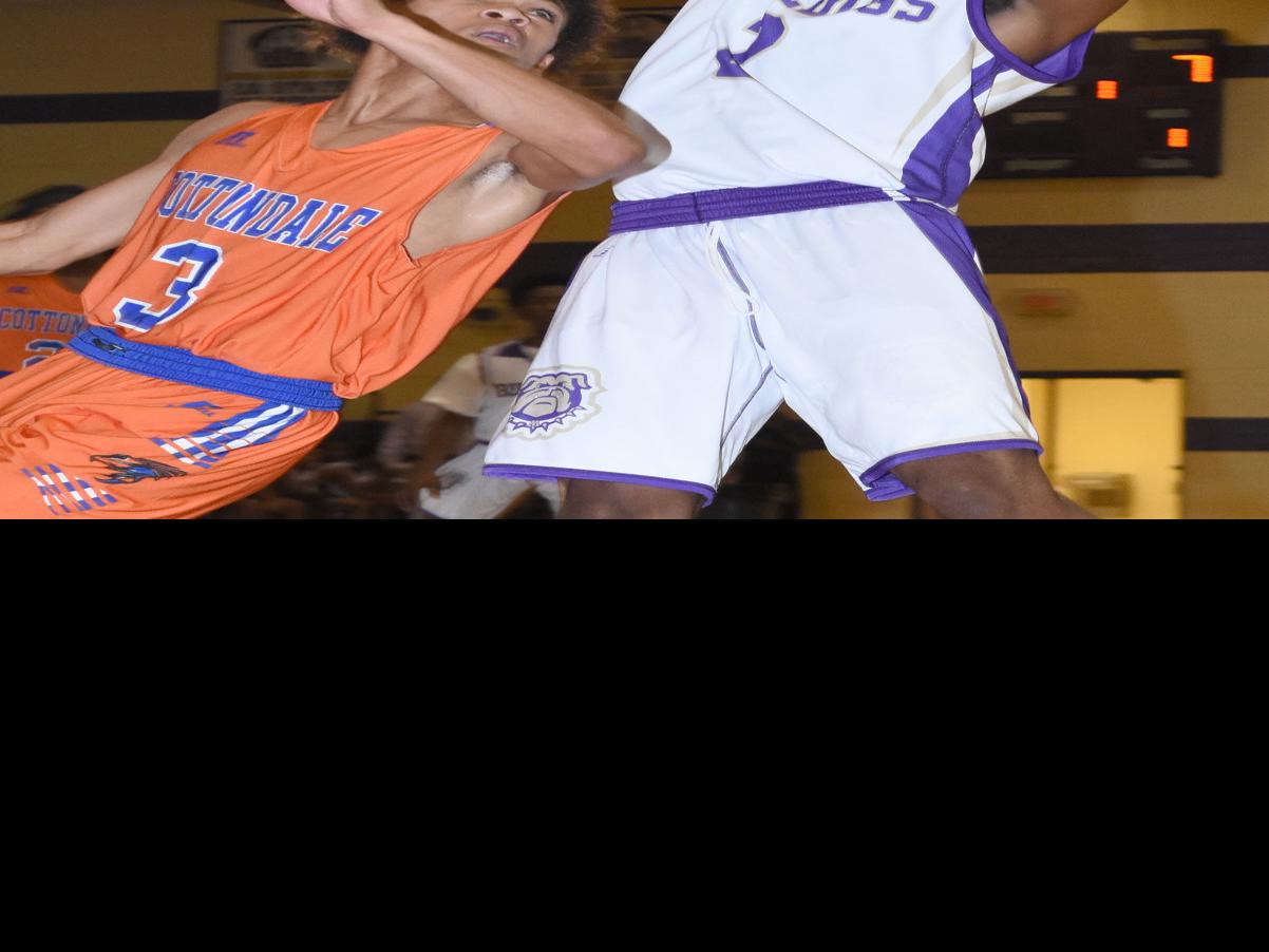 Marianna Dominates Cottondale Rivalry Game Sports Dothaneagle Com