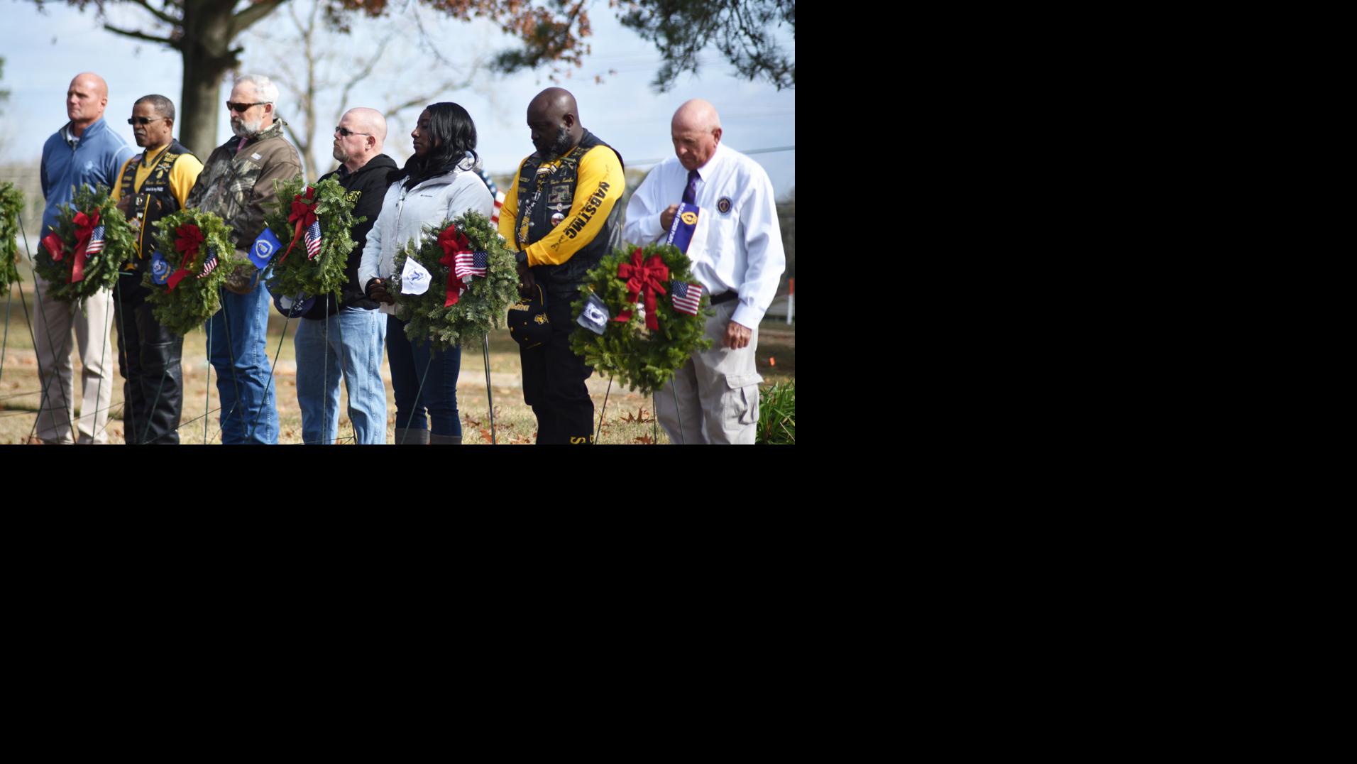 Remembrance Wreaths Placed At Meadowlawn Memorial Park News