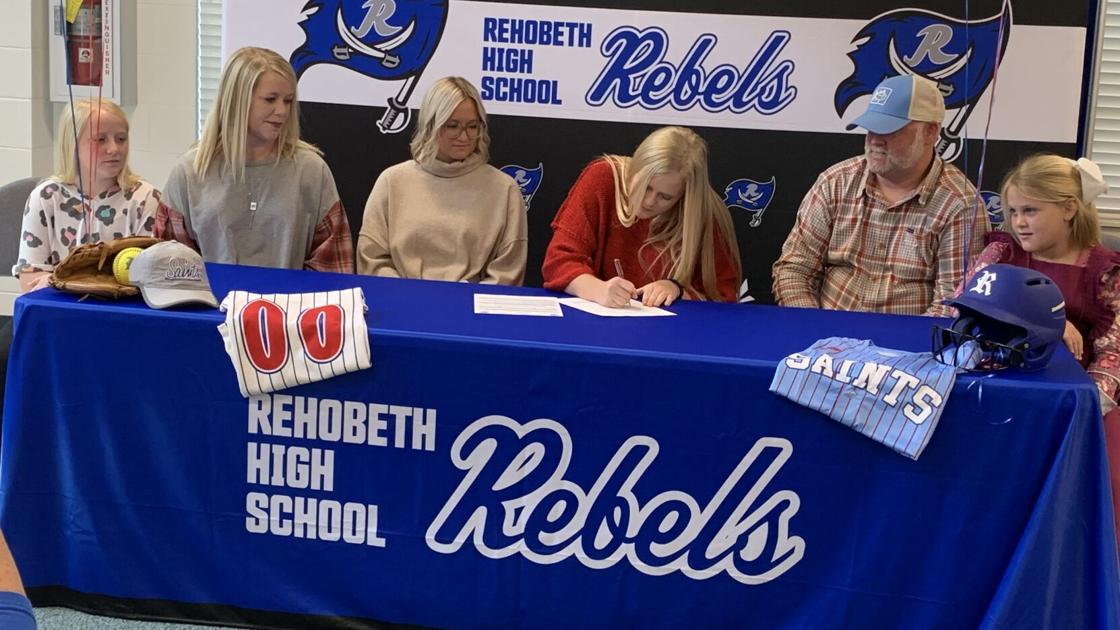 DothanEagle.com - Rehobeth softball player Claire Watson inks with LBW image