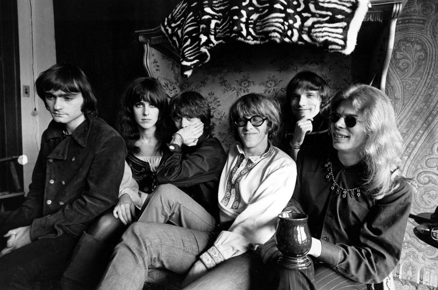 Here Are 60 Rock Stars Now In Their 70s Trending Dothaneagle
