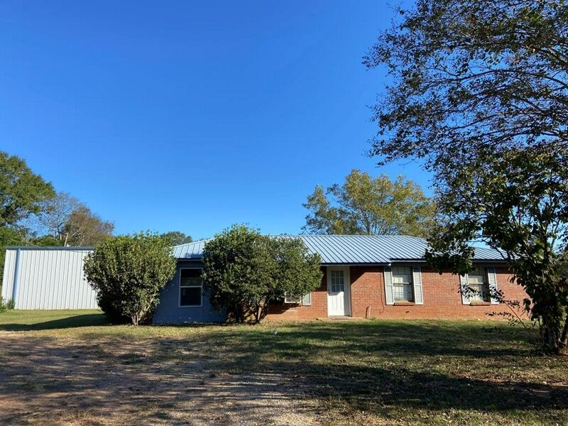 2 Bedroom Home in Newton 127,500