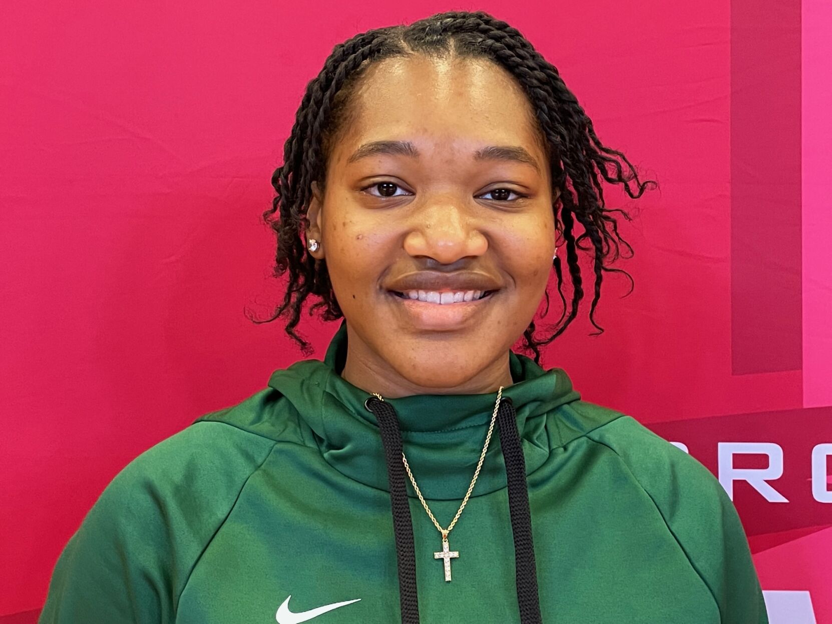 Carroll basketball player Ameyah Gray signs with State BVM Sports