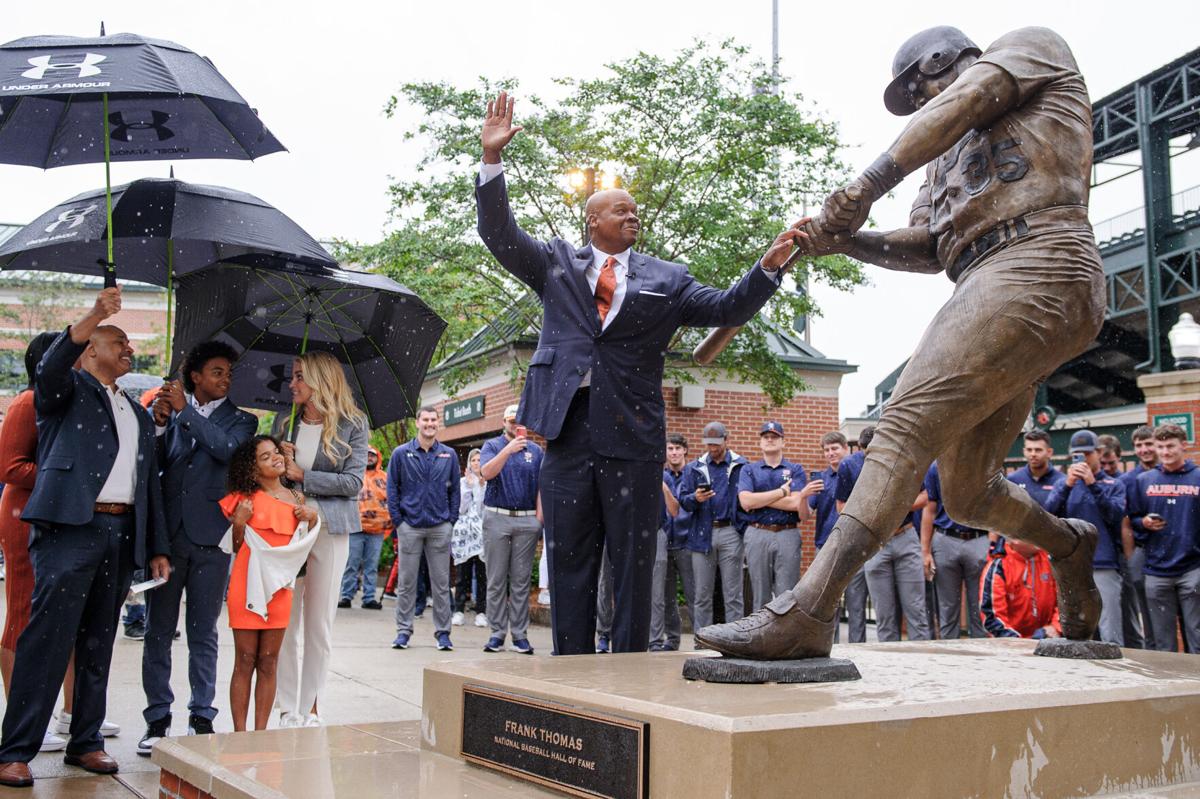 GALLERY: Auburn unveils statue of baseball legend Frank Thomas - Sports  Illustrated Auburn Tigers News, Analysis and More