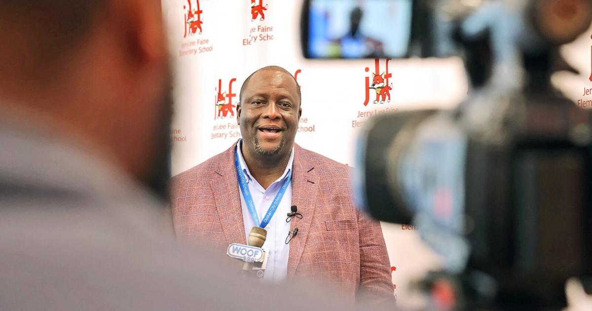 DCS new superintendent to support students and schools DCS new superintendent to support students and schools