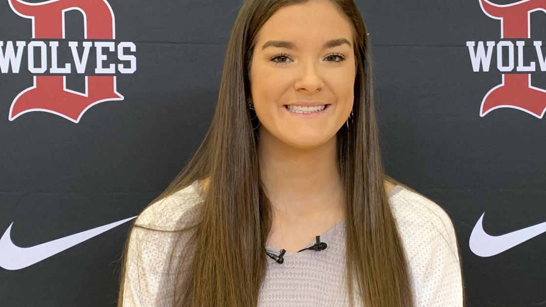 DothanEagle.com - Dothan High softball player Collier Peaden signs with Gulf Coast image